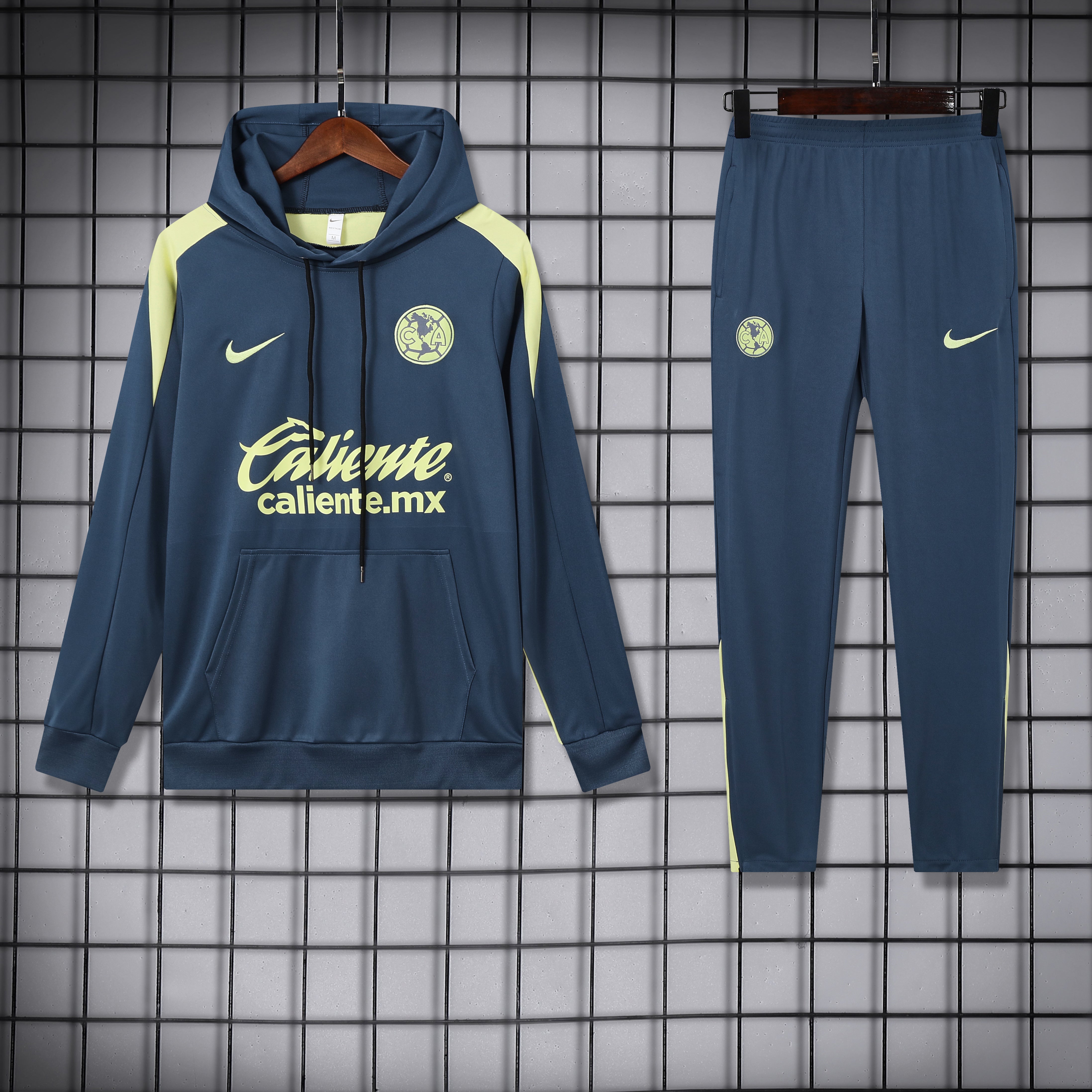 Nike Football Hoodie Set