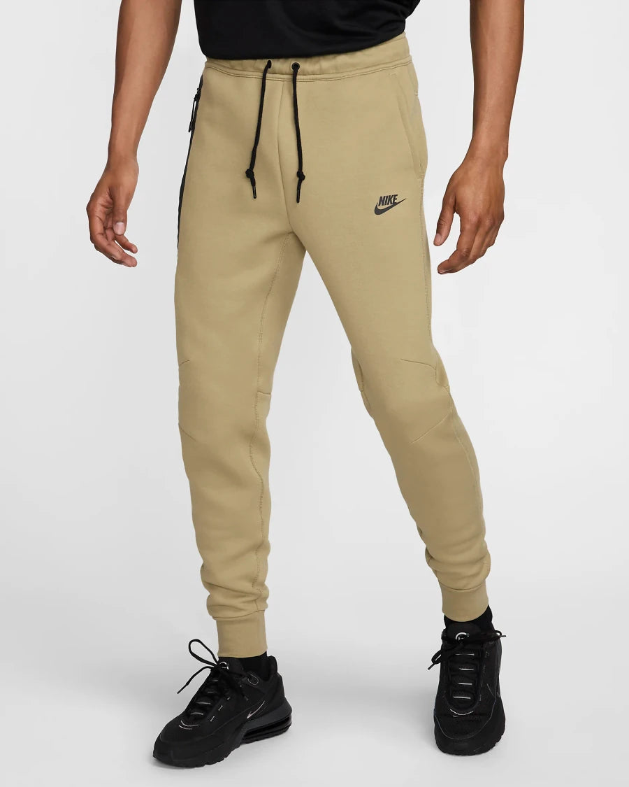 Nike Tech Fleece- Neutral Olive