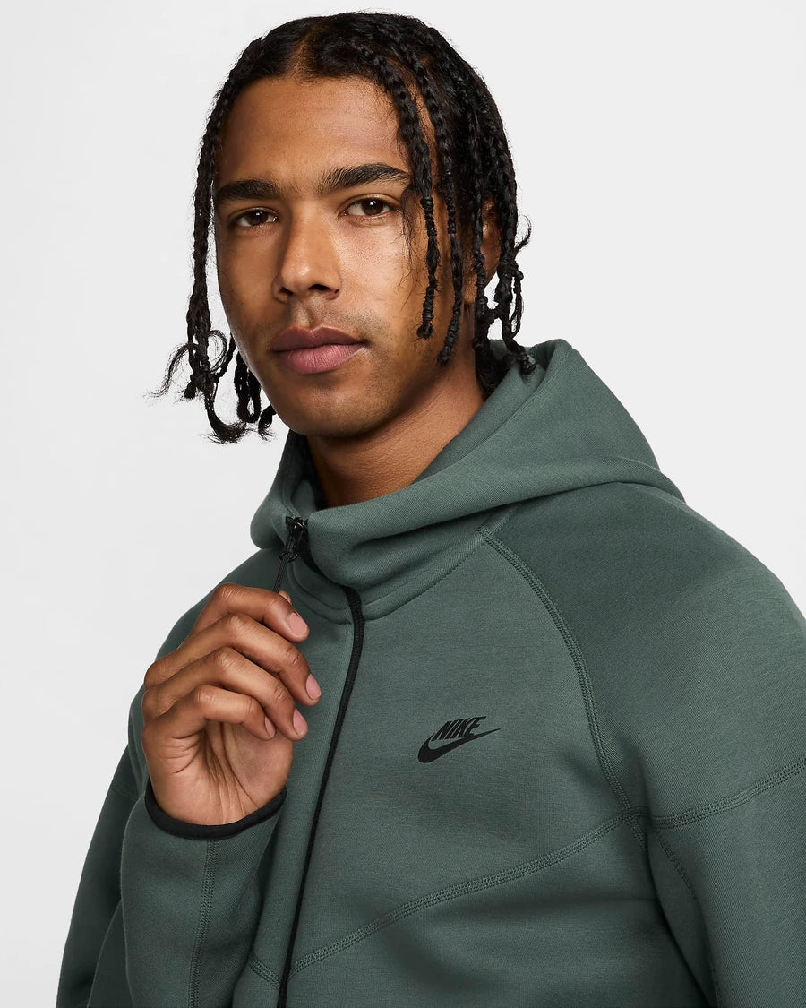 Nike Tech Fleece- Vintage Green